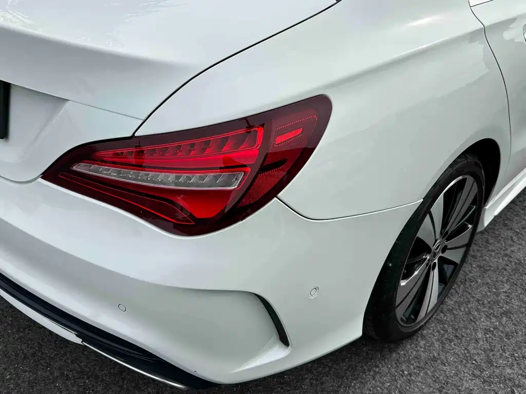 Mercedes-Benz CLA (Import) — фото 15