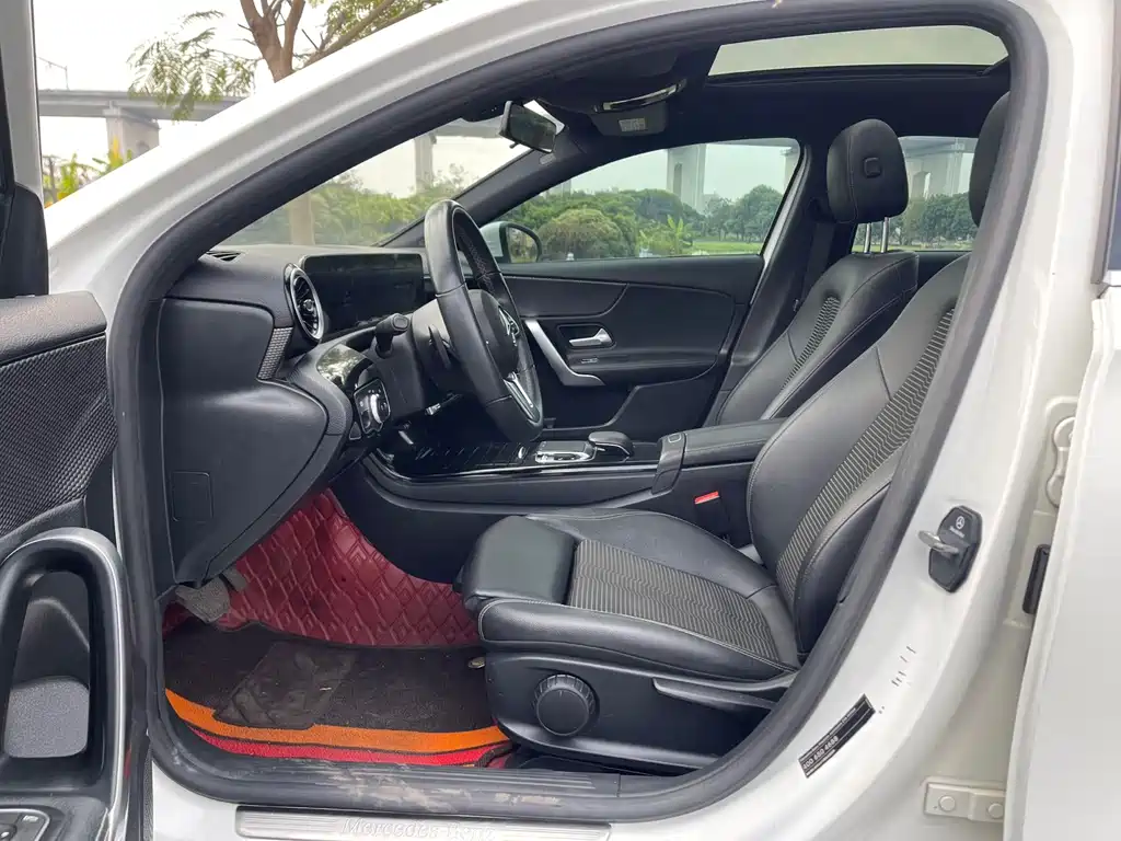 Mercedes-Benz A-Class (Import) — фото 19