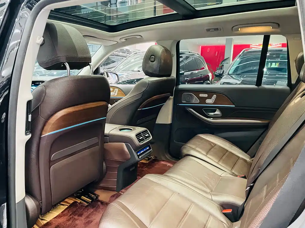 Mercedes-Benz GLS — фото 17