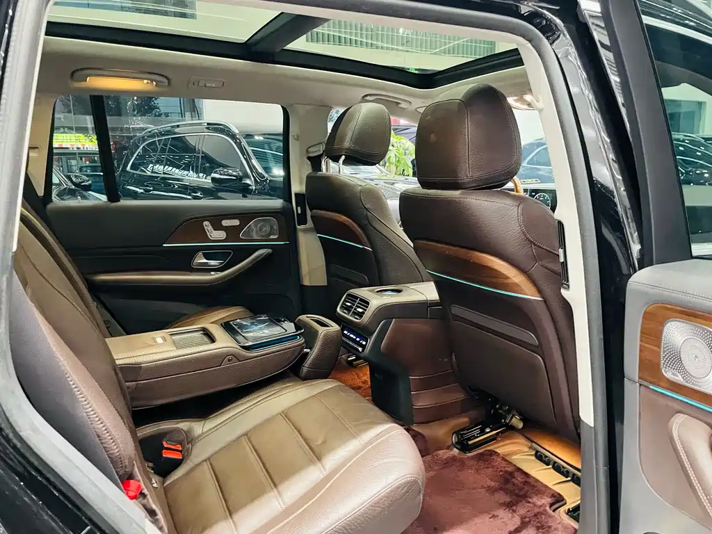 Mercedes-Benz GLS — фото 19