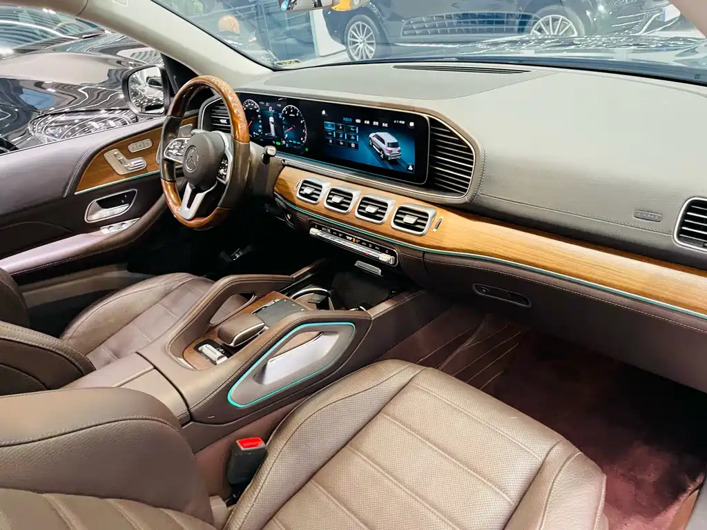 Mercedes-Benz GLS — фото 23