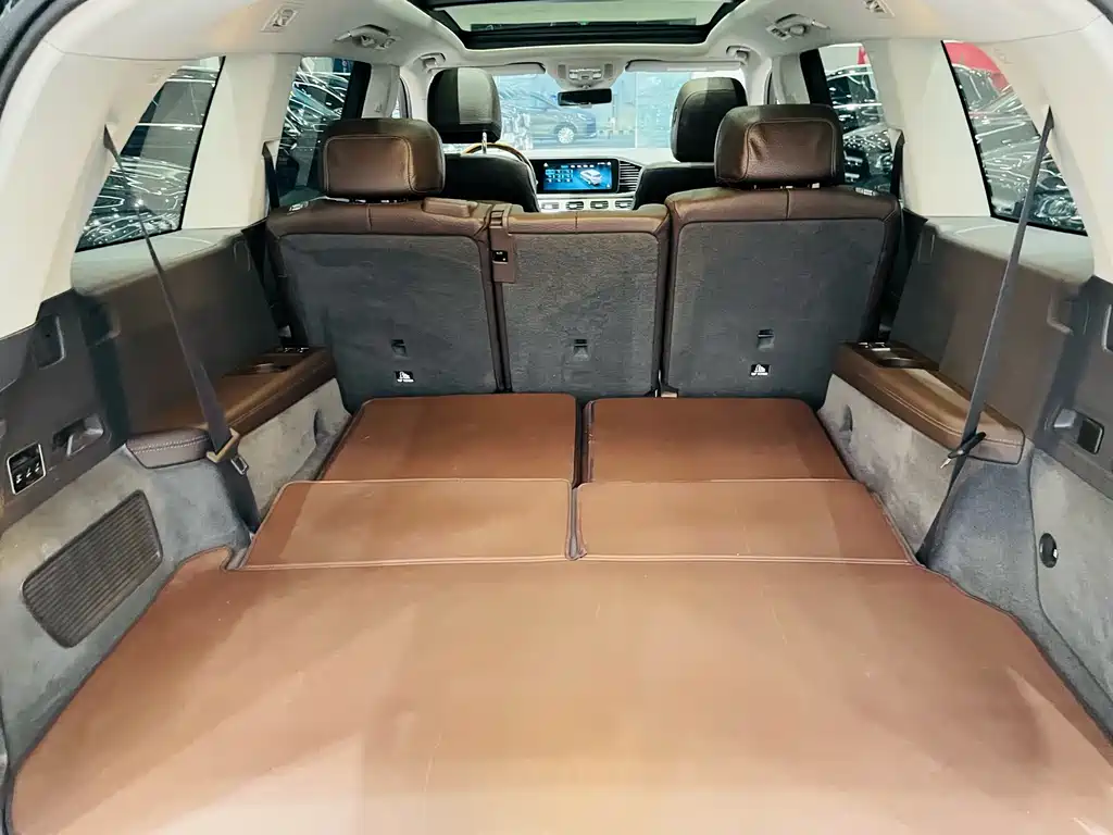 Mercedes-Benz GLS — фото 24