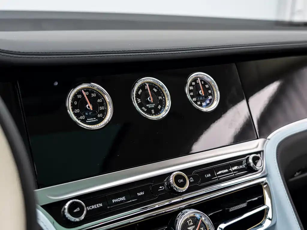 Bentley Flying Spur — фото 8