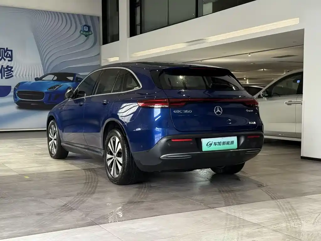 Mercedes-Benz EQC — фото 4