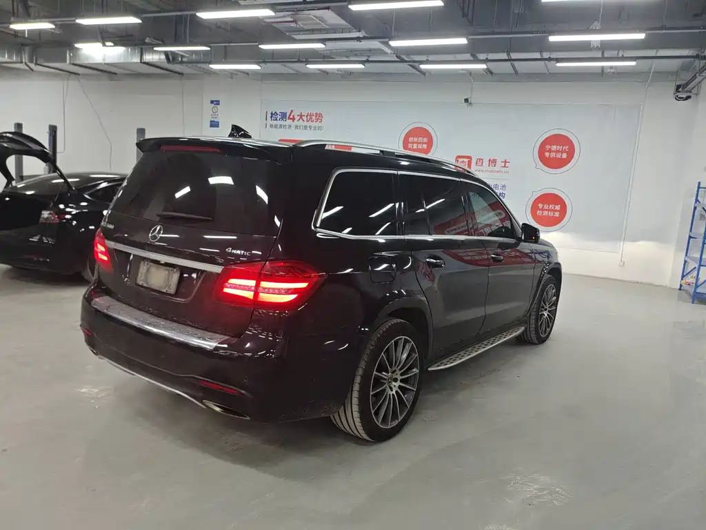 Mercedes-Benz GLS — фото 4