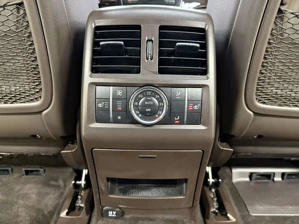 Mercedes-Benz GLS — фото 29