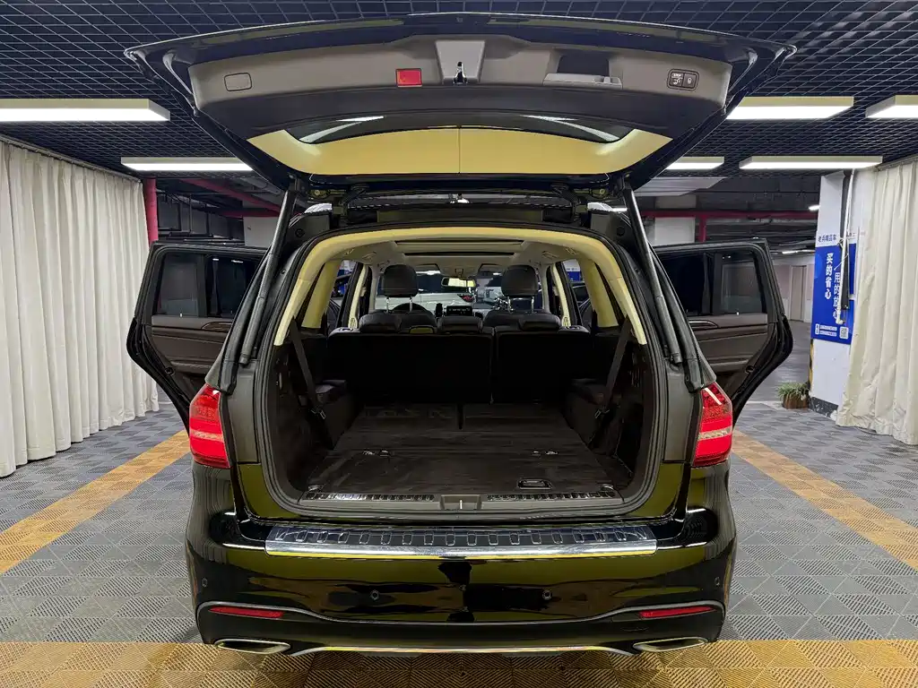 Mercedes-Benz GLS — фото 48