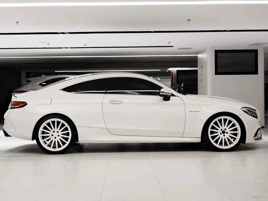 Mercedes-Benz C-Class AMG — фото 6