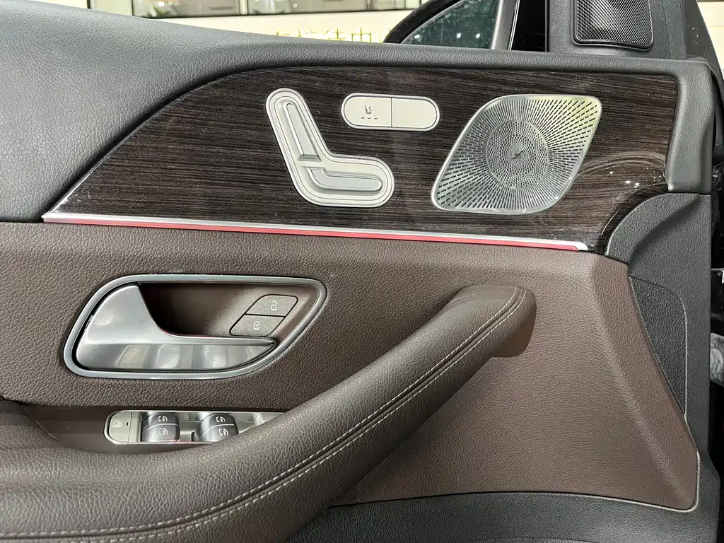 Mercedes-Benz GLE (Import) — фото 8