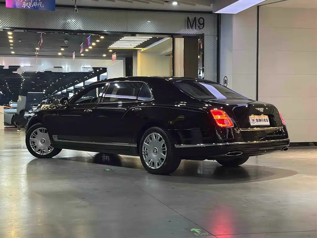 Bentley Mulsanne — фото 4