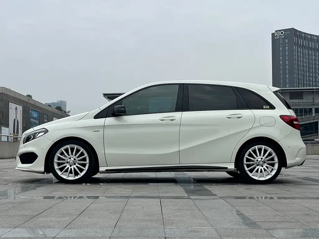 Mercedes-Benz B-Class — фото 4