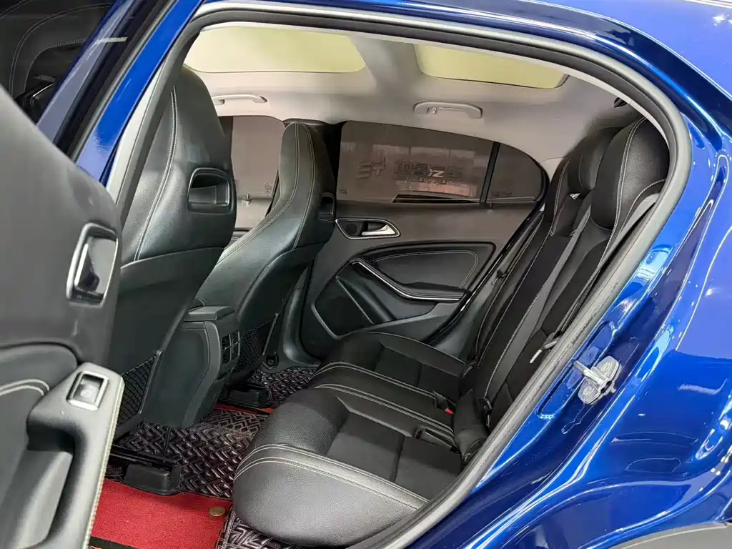 Mercedes-Benz GLA — фото 5