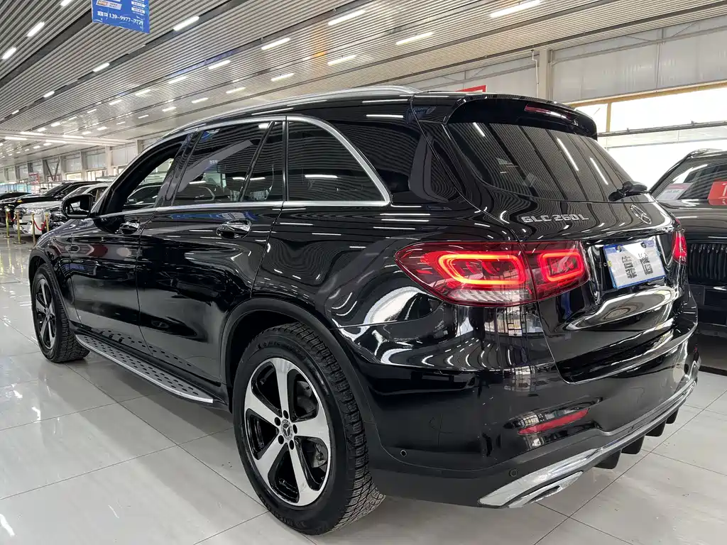 Mercedes-Benz GLC — фото 7