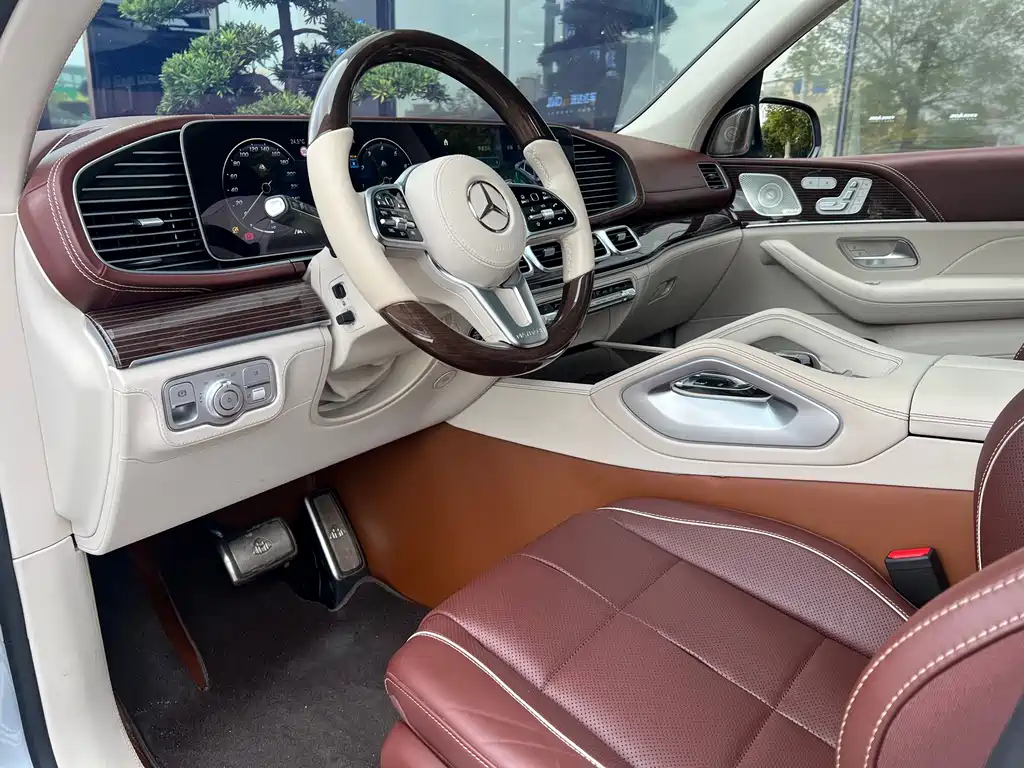 Mercedes-Benz GLS — фото 2