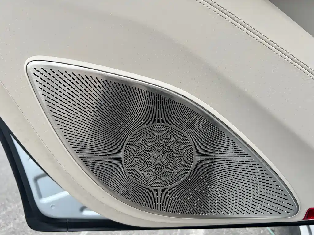 Mercedes-Benz GLS — фото 7