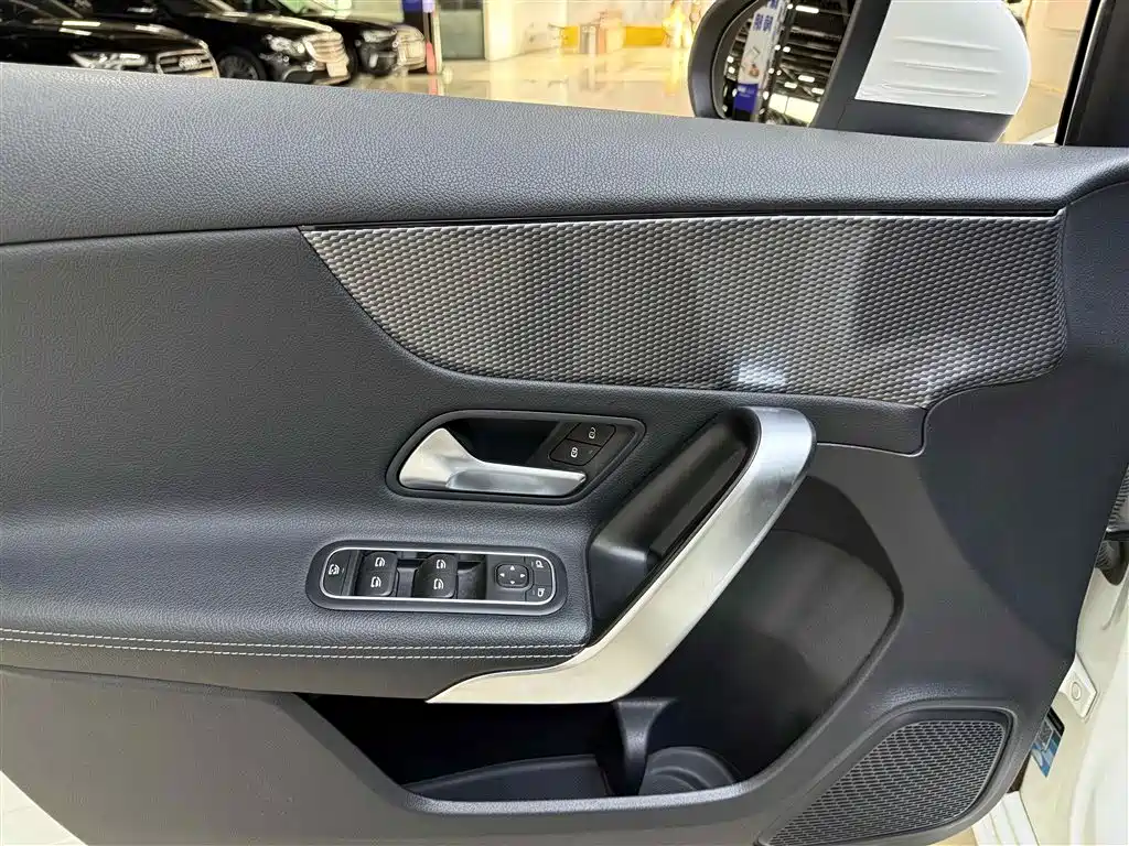 Mercedes-Benz A-Class (Import) — фото 14