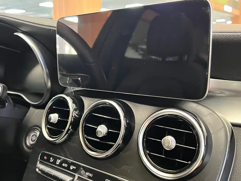 Mercedes-Benz C-Class — фото 14