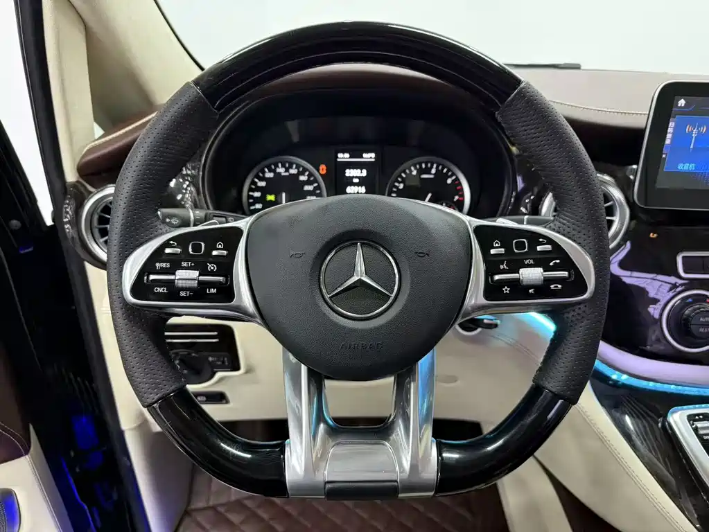 Mercedes-Benz Vito — фото 18