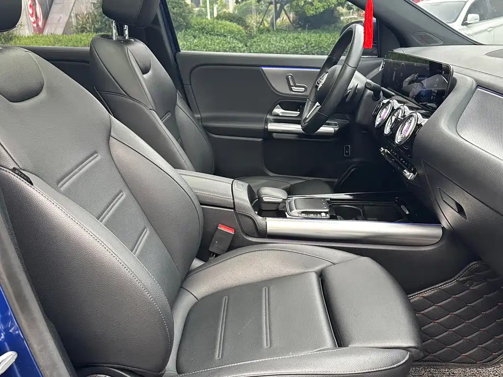 Mercedes-Benz GLA — фото 14