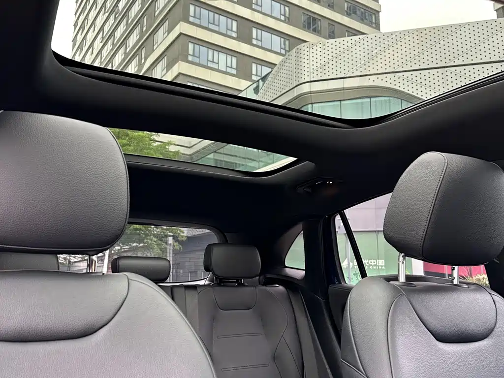 Mercedes-Benz GLA — фото 15
