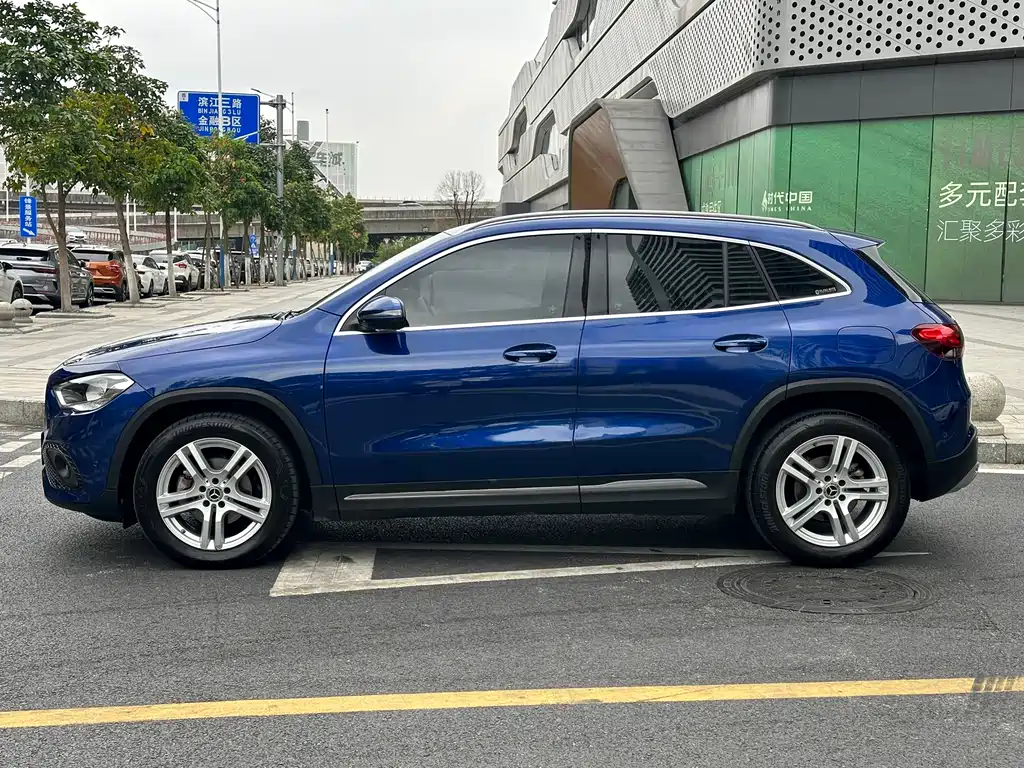 Mercedes-Benz GLA — фото 5