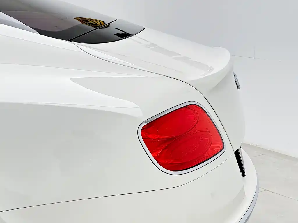 Bentley Continental — фото 6