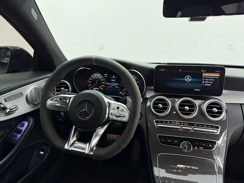 Mercedes-Benz C-Class AMG — фото 20