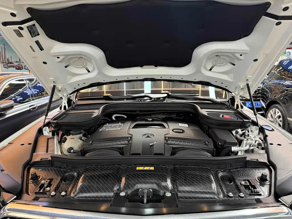 Mercedes-Benz GLS — фото 18