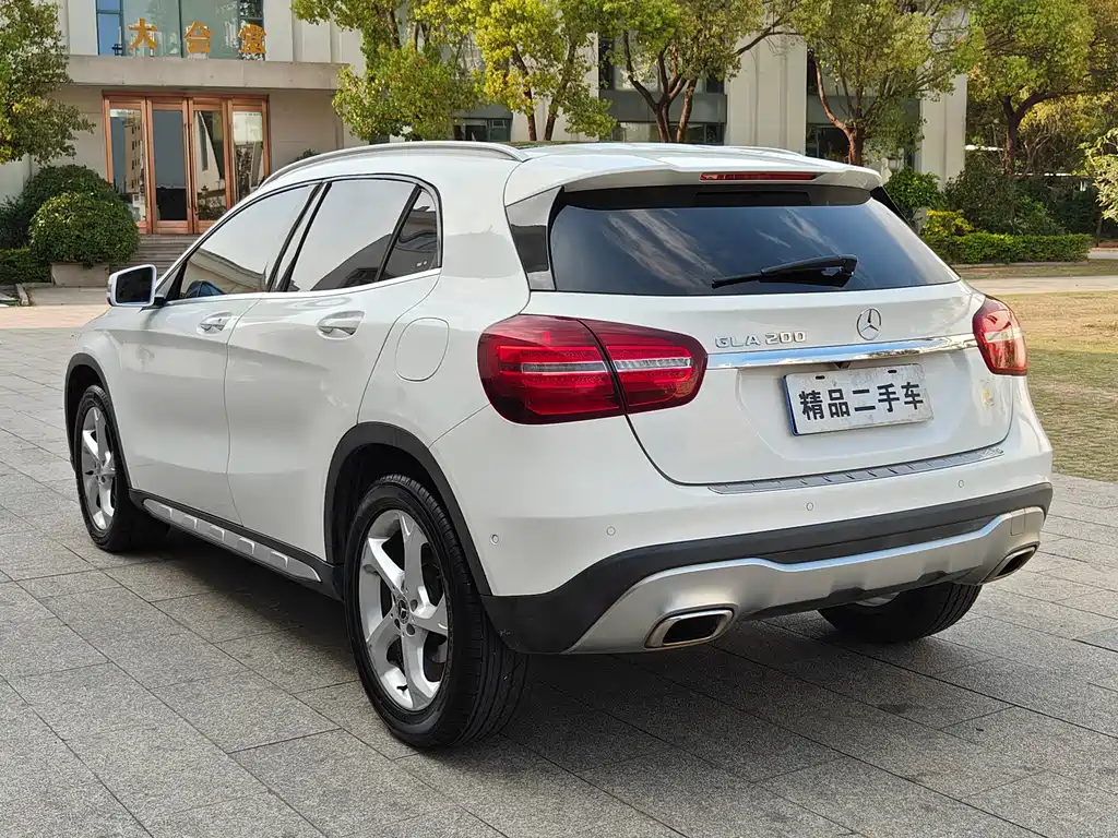 Mercedes-Benz GLA — фото 8