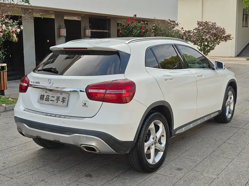 Mercedes-Benz GLA — фото 9