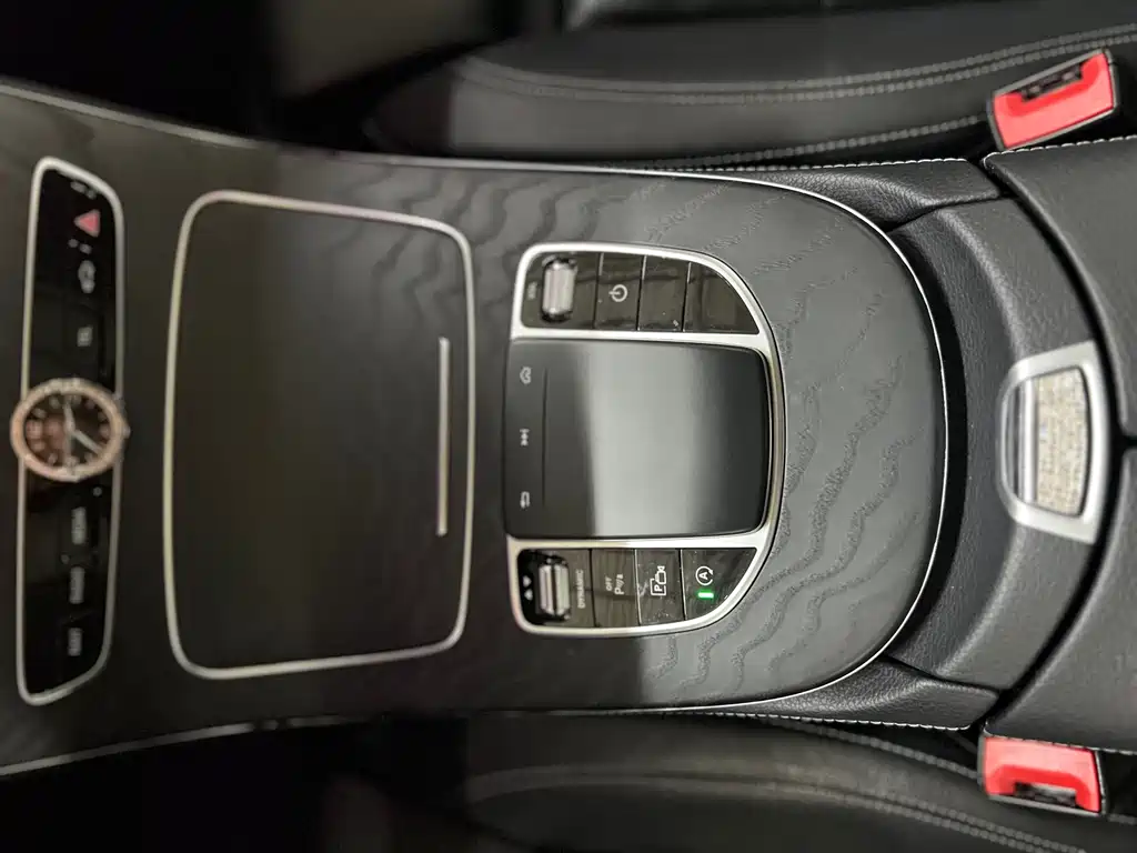 Mercedes-Benz E-Class — фото 9