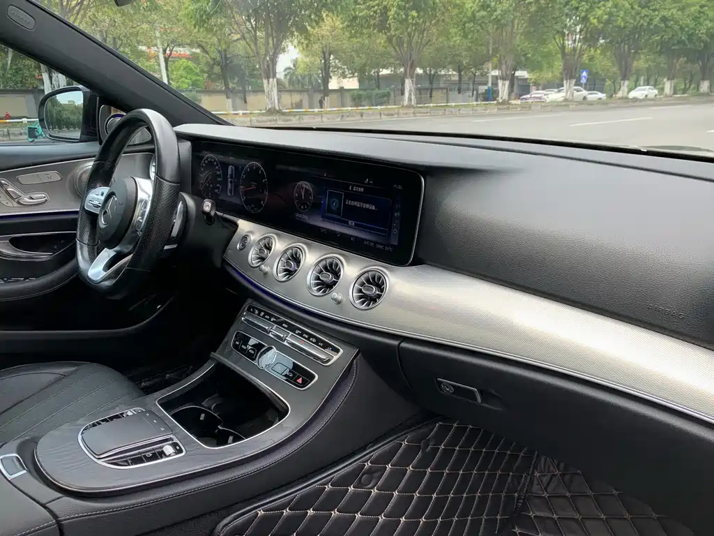 Mercedes-Benz E-Class (Import) — фото 28