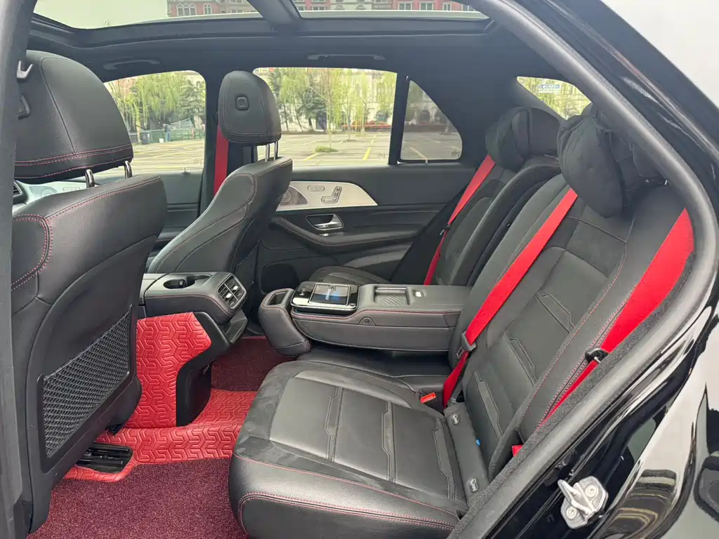 Mercedes-Benz GLE AMG — фото 10