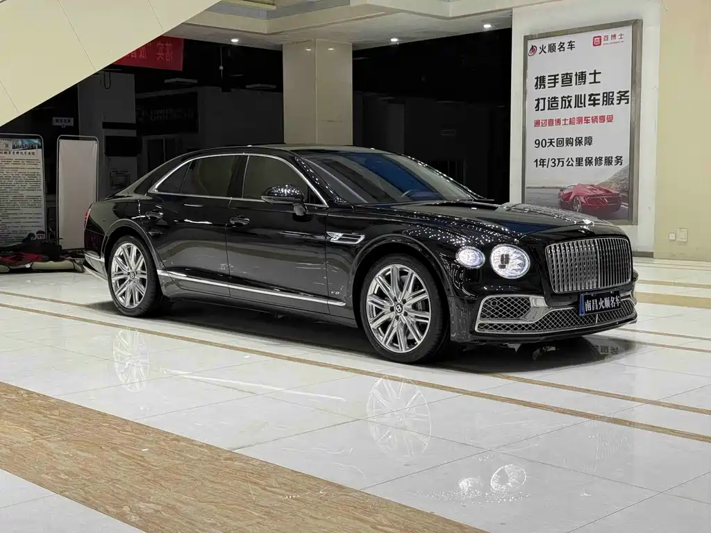 Bentley Flying Spur — фото 4