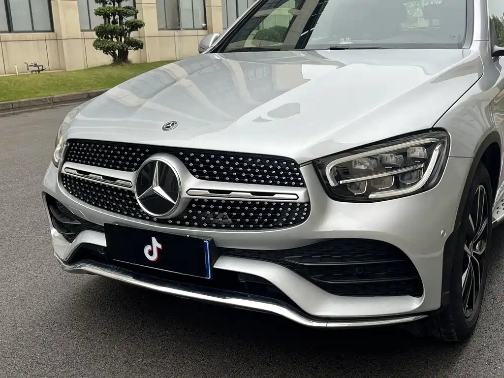 Mercedes-Benz GLC — фото 9