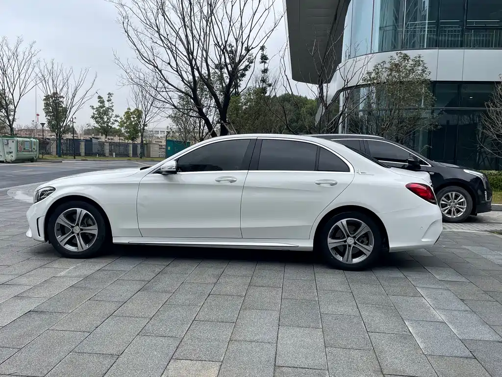 Mercedes-Benz C-Class — фото 5
