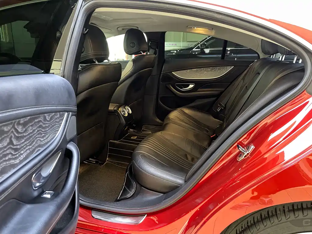 Mercedes-Benz CLS — фото 6