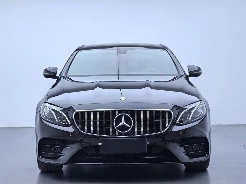 Mercedes-Benz E-Class (Import) — фото 2