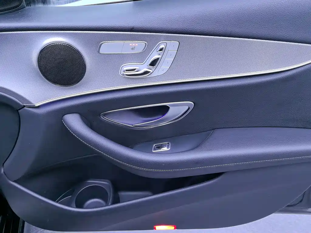 Mercedes-Benz E-Class (Import) — фото 7