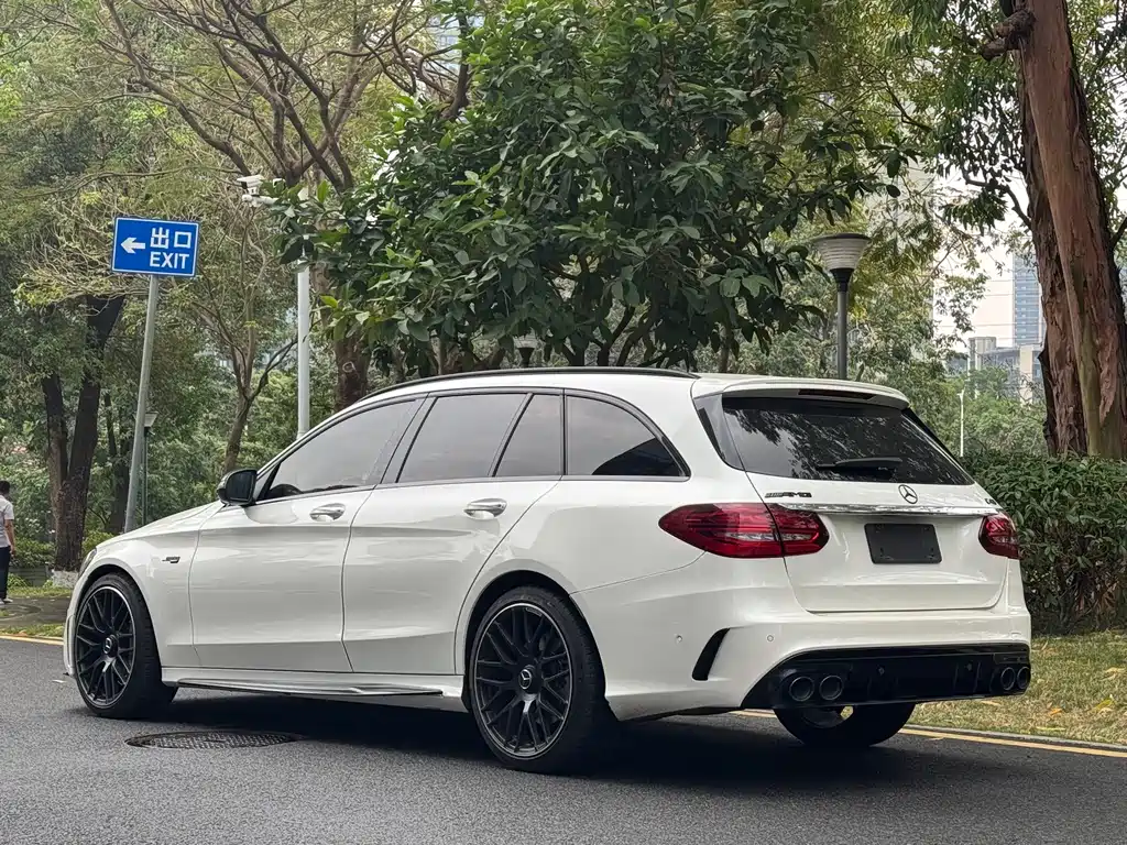 Mercedes-Benz C-Class AMG — фото 5