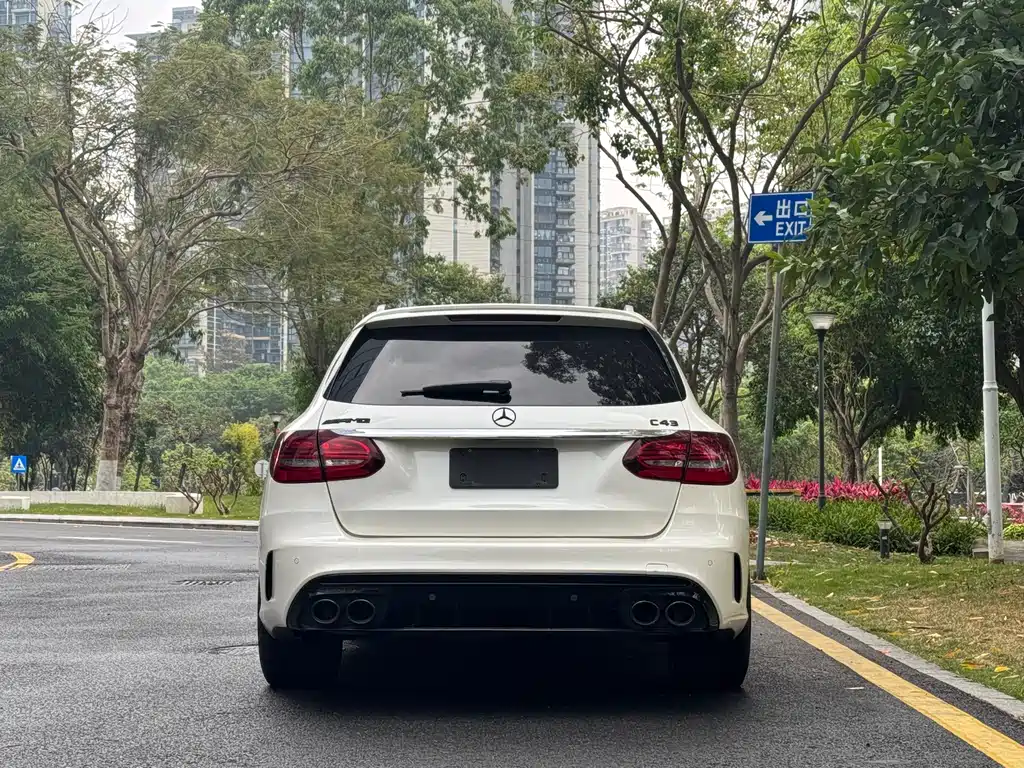Mercedes-Benz C-Class AMG — фото 6