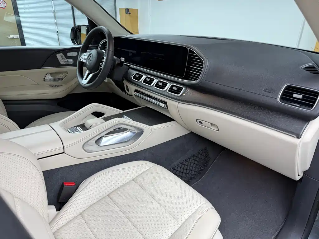 Mercedes-Benz GLE (Import) — фото 8