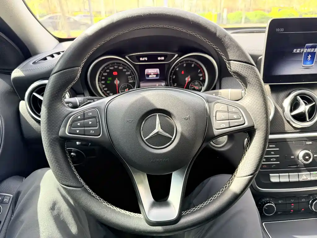 Mercedes-Benz GLA — фото 14