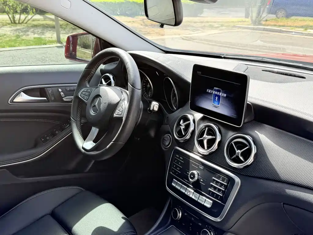 Mercedes-Benz GLA — фото 19