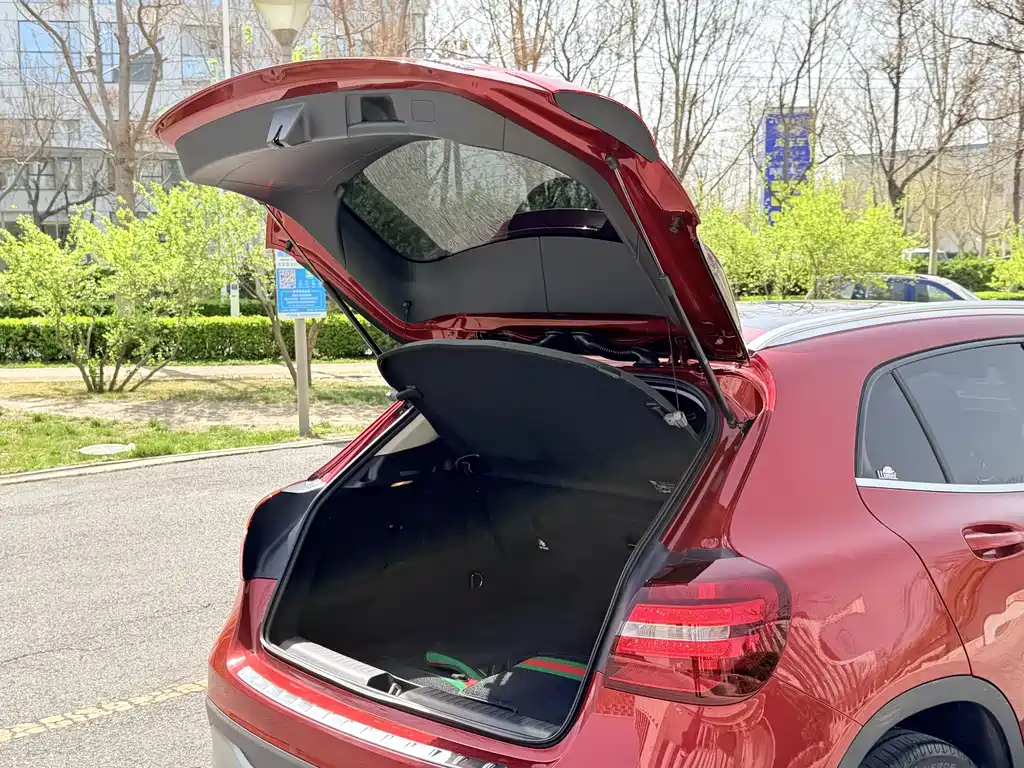 Mercedes-Benz GLA — фото 26