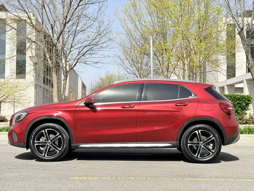 Mercedes-Benz GLA — фото 4