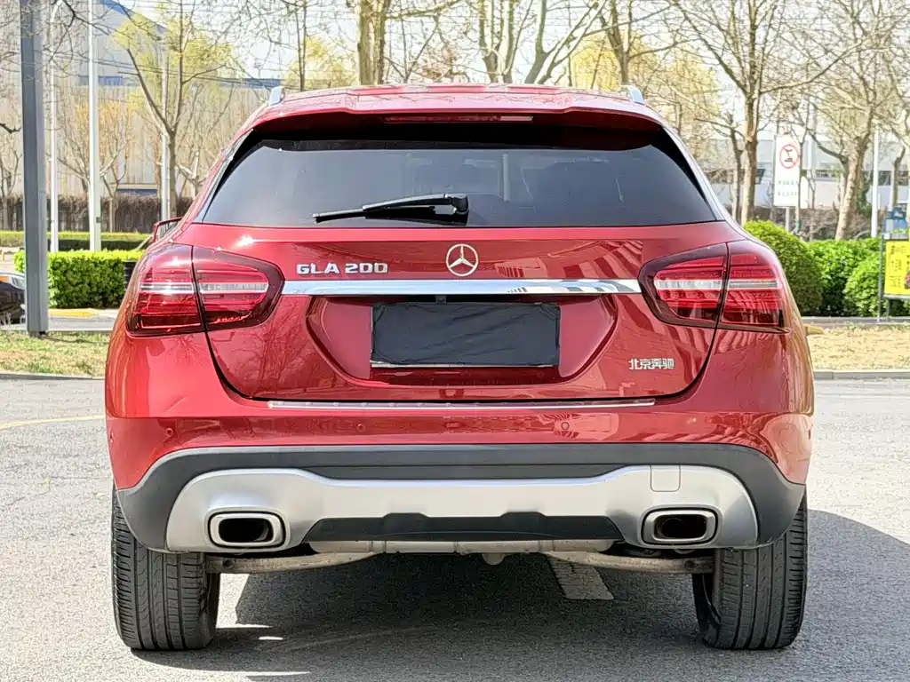 Mercedes-Benz GLA — фото 6