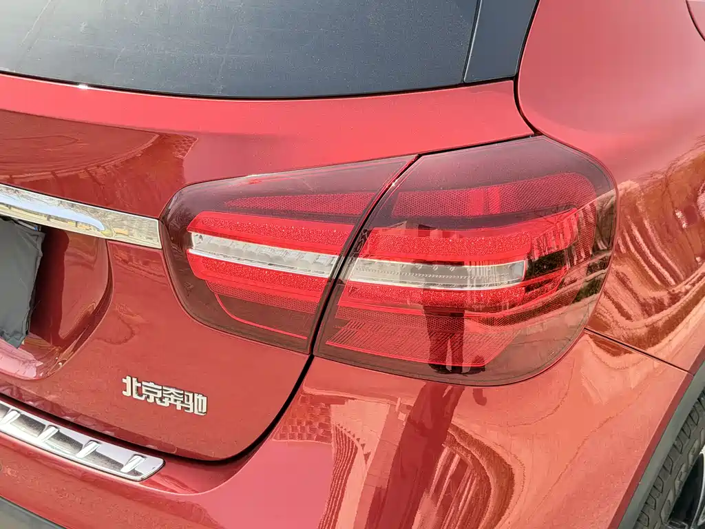 Mercedes-Benz GLA — фото 10