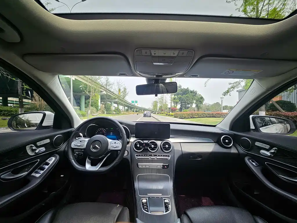 Mercedes-Benz C-Class — фото 14