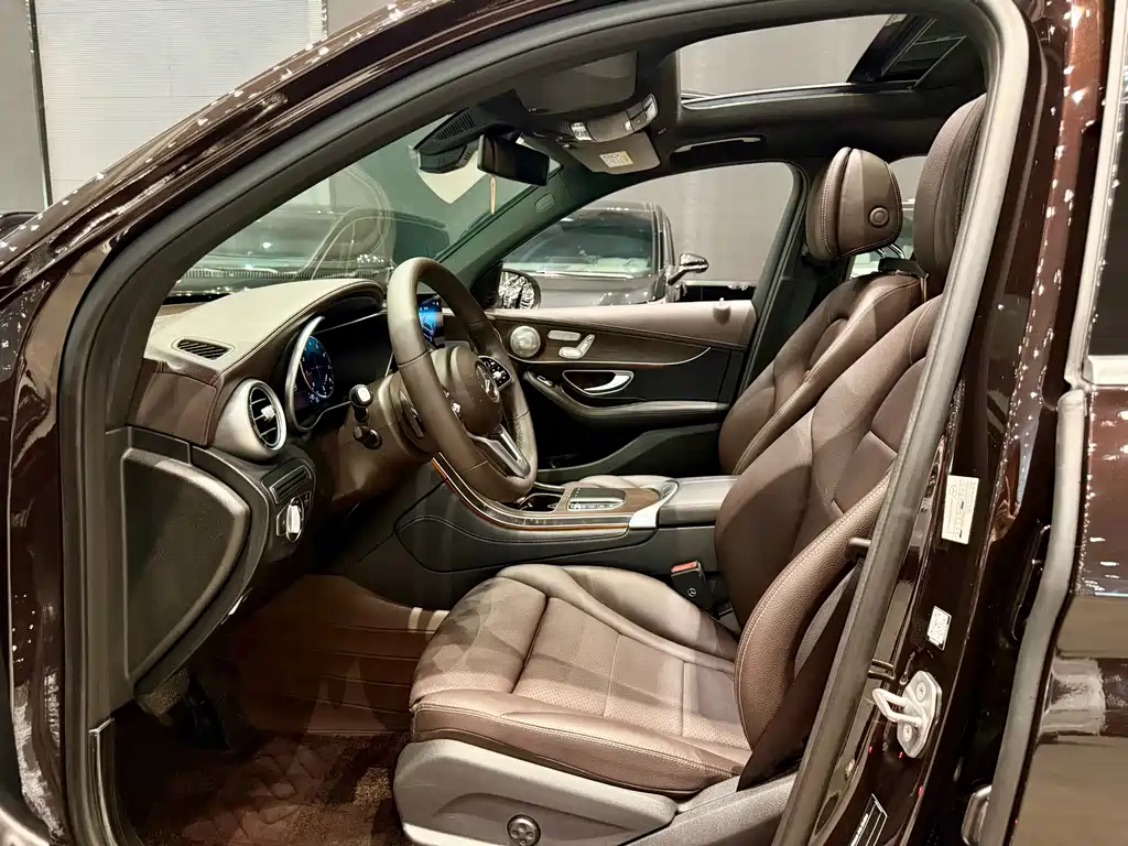 Mercedes-Benz GLC — фото 4